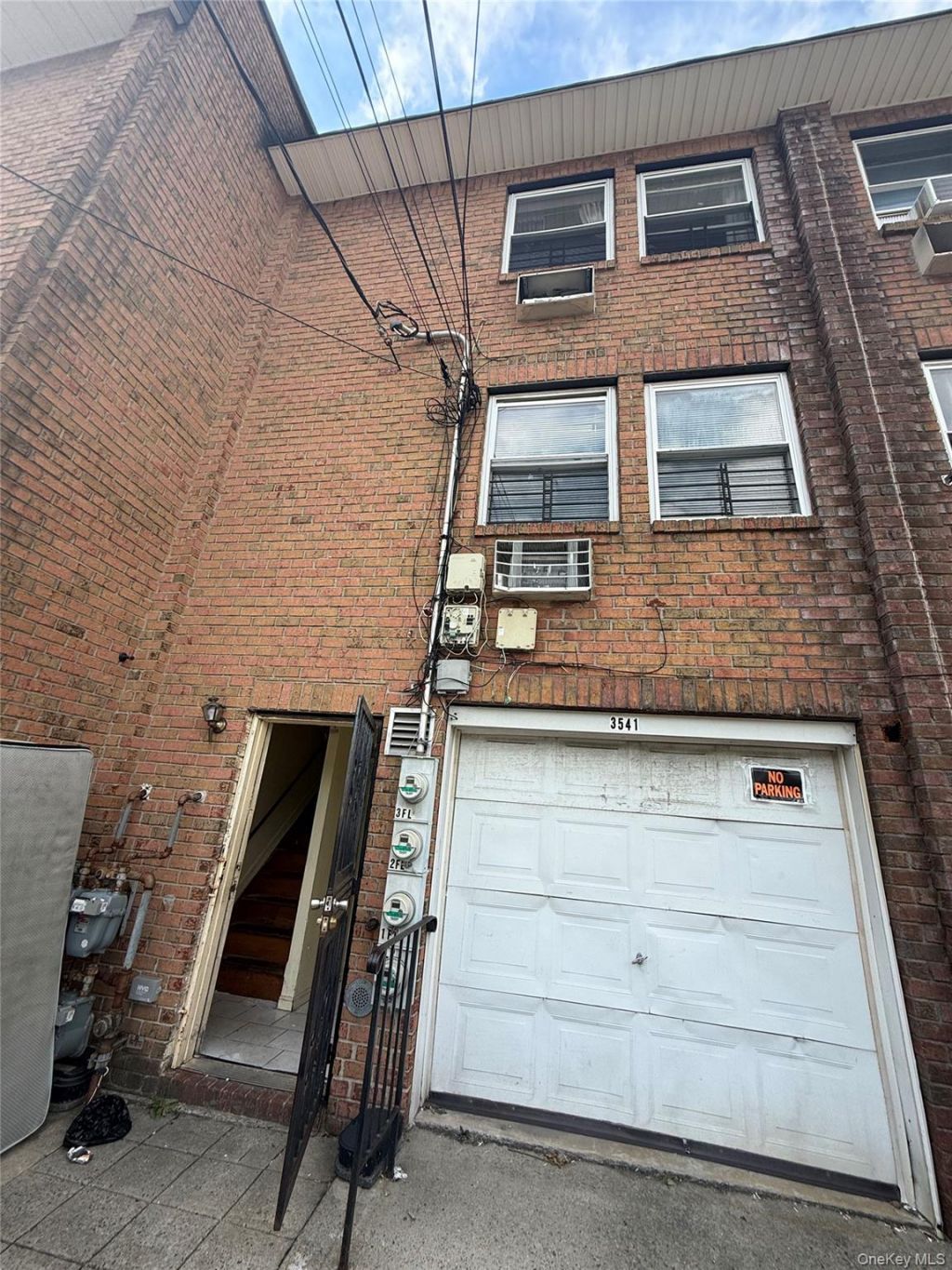 3541 Barnes Avenue, Bronx, NY 10467 Main Photo