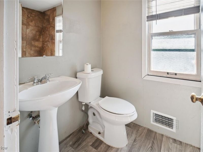 1349 W 87th Street, Cleveland, OH 44102 Photo 14