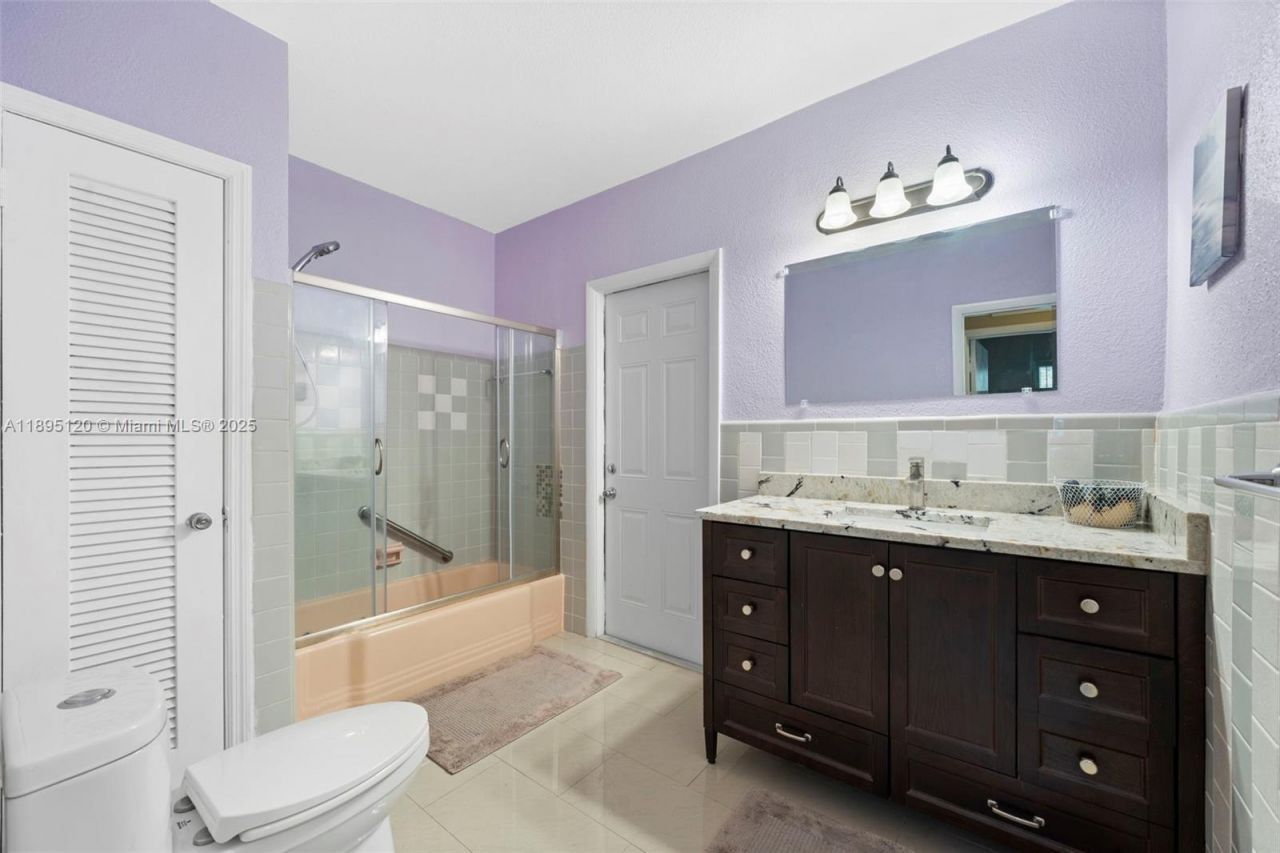 14621 NW 13th Rd, Miami, FL 33167 Photo