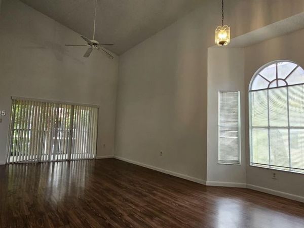 3204 Glenmoor Dr, Unit 3204, West Palm Beach, FL 33409