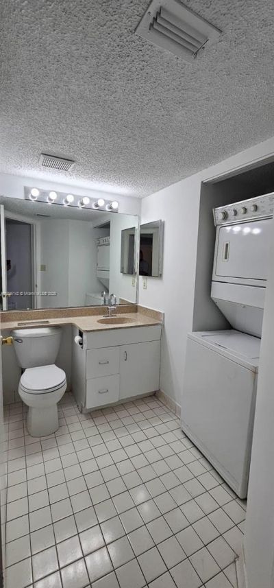 3204 Glenmoor Dr, Unit 3204, West Palm Beach, FL 33409 Photo