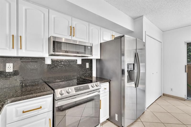 7903 NW 7th Court, Plantation, FL 33324 Photo