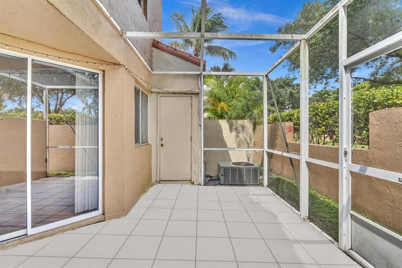 7903 NW 7th Court, Plantation, FL 33324 Photo