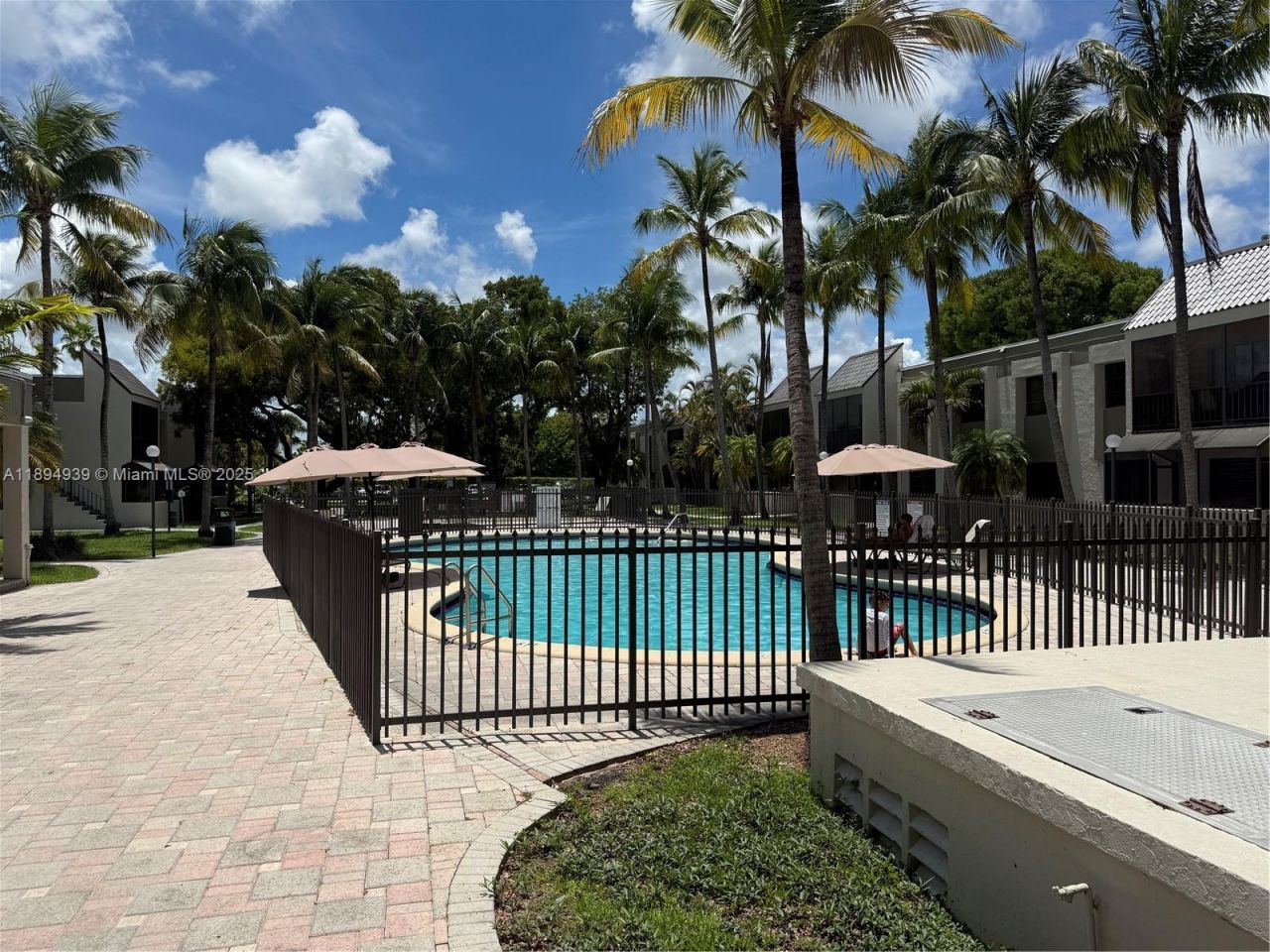 7919 SW 104th St, Unit 105F, Miami, FL 33156 Photo