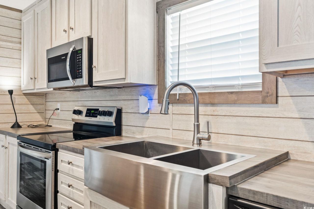 239 Air Stream Dr. Photo 17