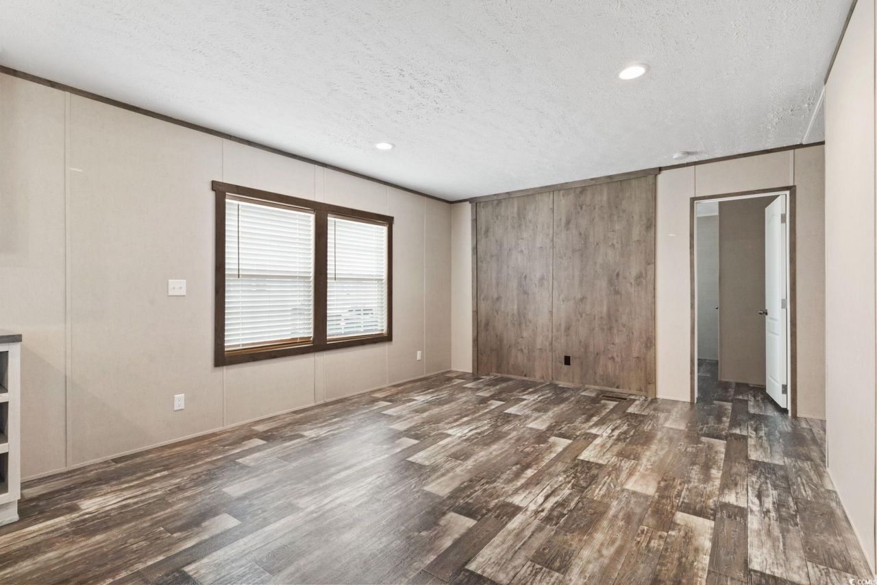 239 Air Stream Dr. Photo 21