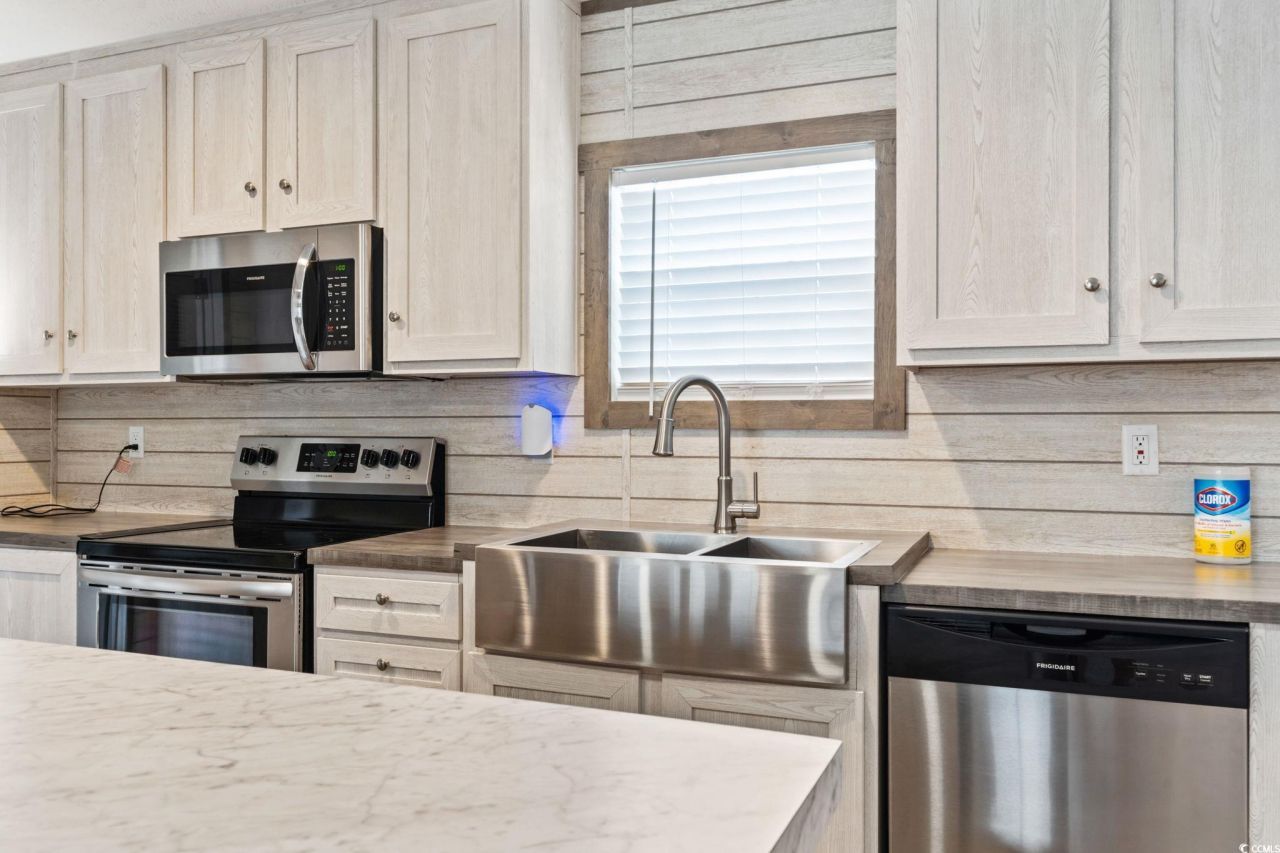 239 Air Stream Dr. Photo 22