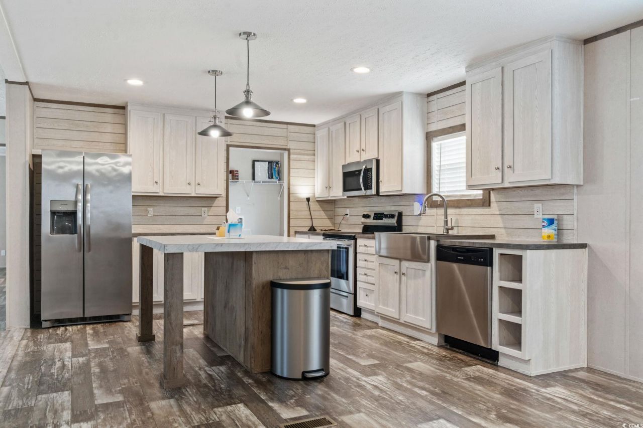 239 Air Stream Dr. Photo 25