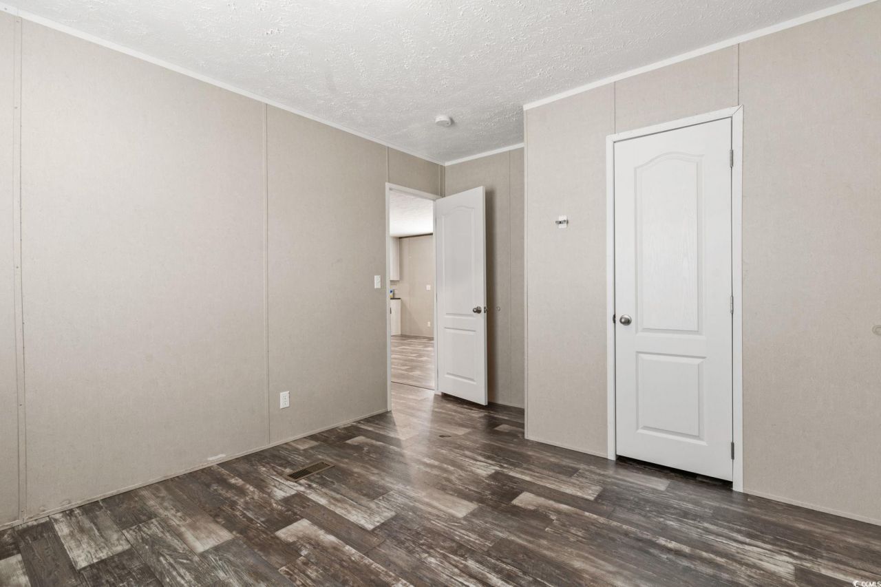 239 Air Stream Dr. Photo 29