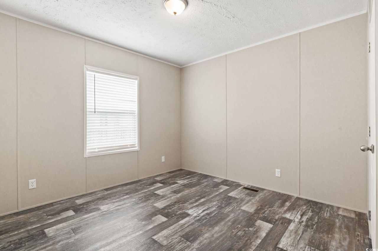 239 Air Stream Dr. Photo 31