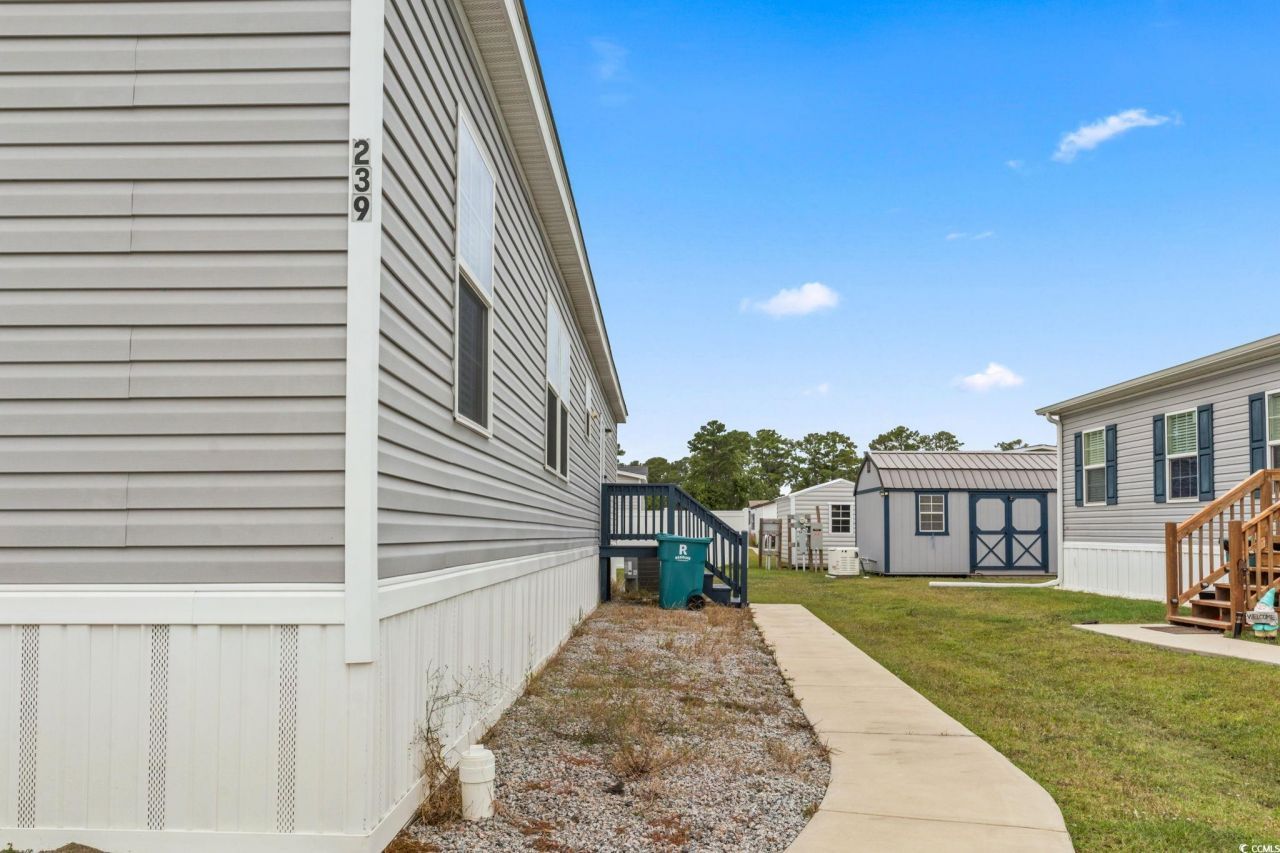 239 Air Stream Dr. Photo 37