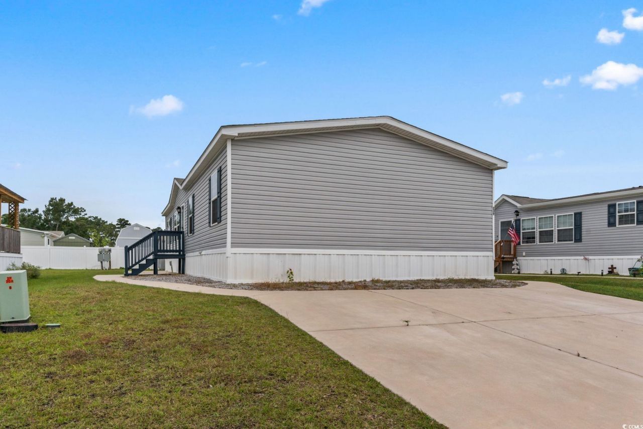 239 Air Stream Dr. Photo 40