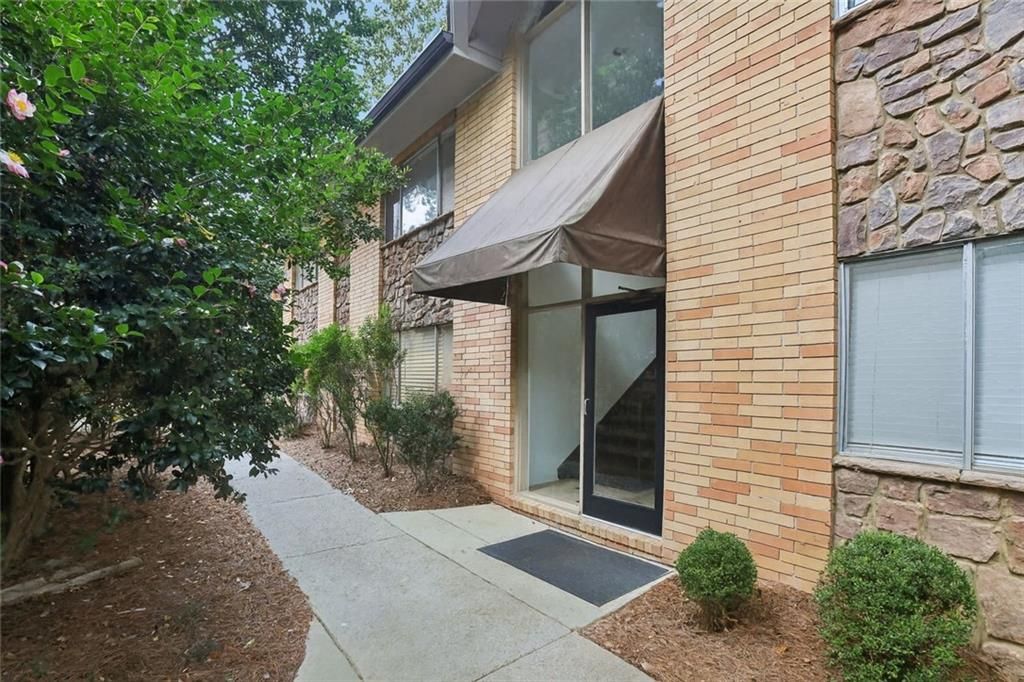 115 Biscayne Drive Nw, Unit D1, Atlanta, GA 30309 Main Photo