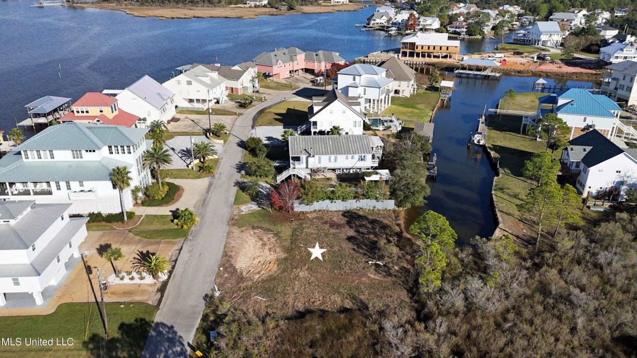 Sweet Bay Drive, Pass Christian, MS 39571 Main Photo