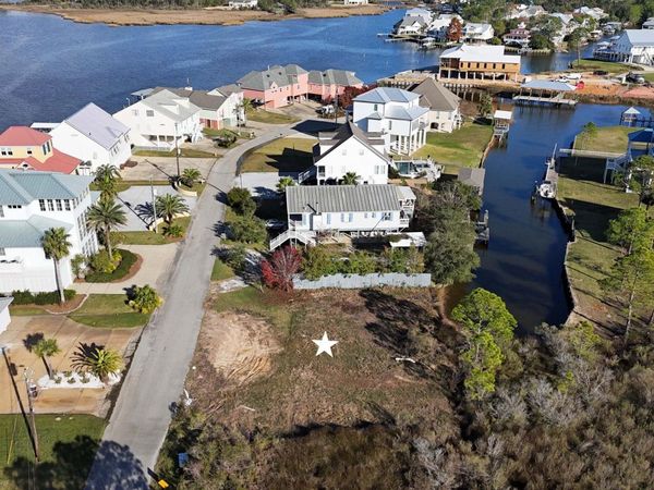 Sweet Bay Drive, Pass Christian, MS 39571