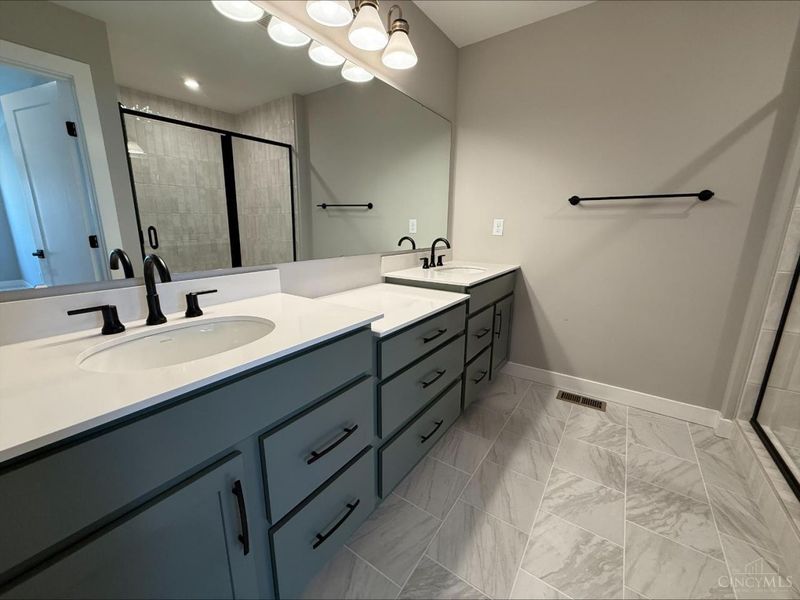 7438 Wetherington Lane, Unit 62703, West Chester, OH 45069 Photo 5