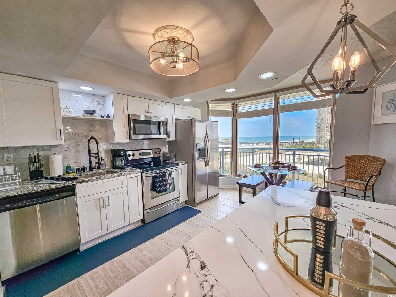 8560 Queensway Blvd. Photo 10