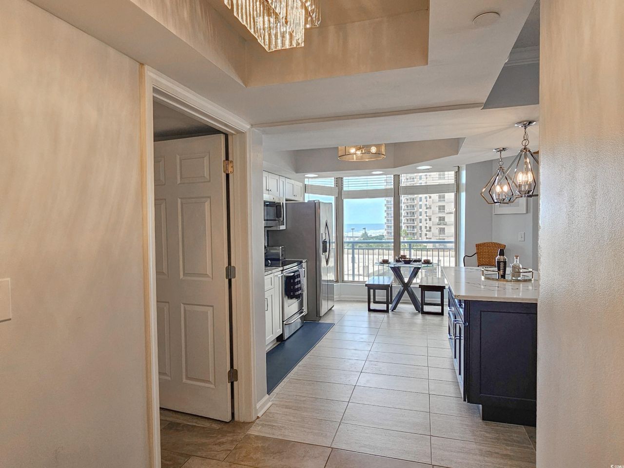 8560 Queensway Blvd. Photo 22