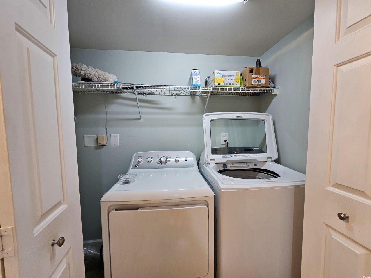 8560 Queensway Blvd. Photo 36