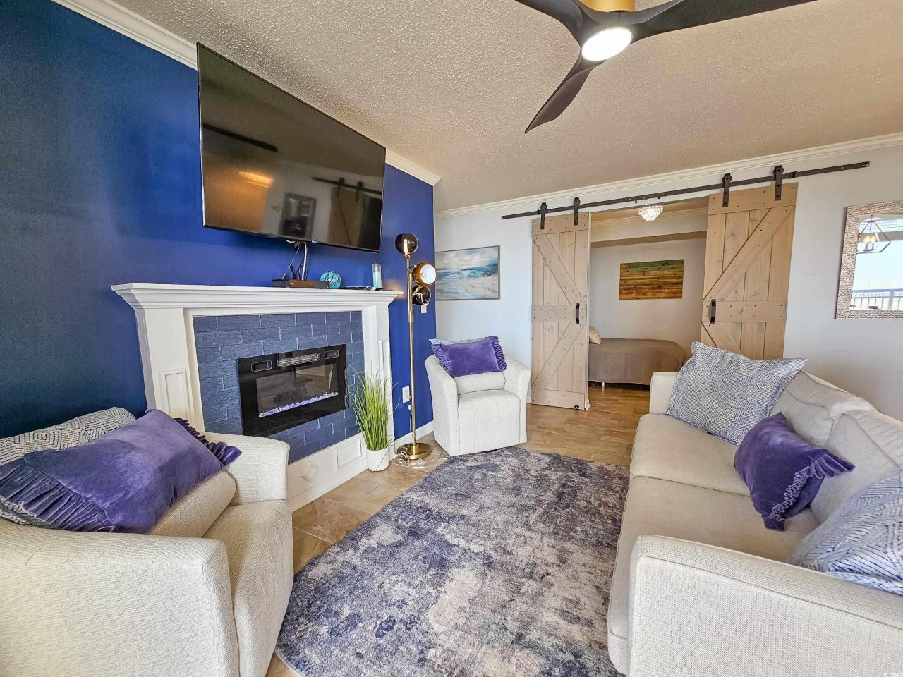 8560 Queensway Blvd. Photo 6