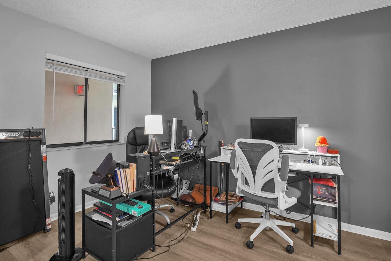 5190 Las Verdes Circle, Unit 214, Delray Beach, FL 33484 Photo