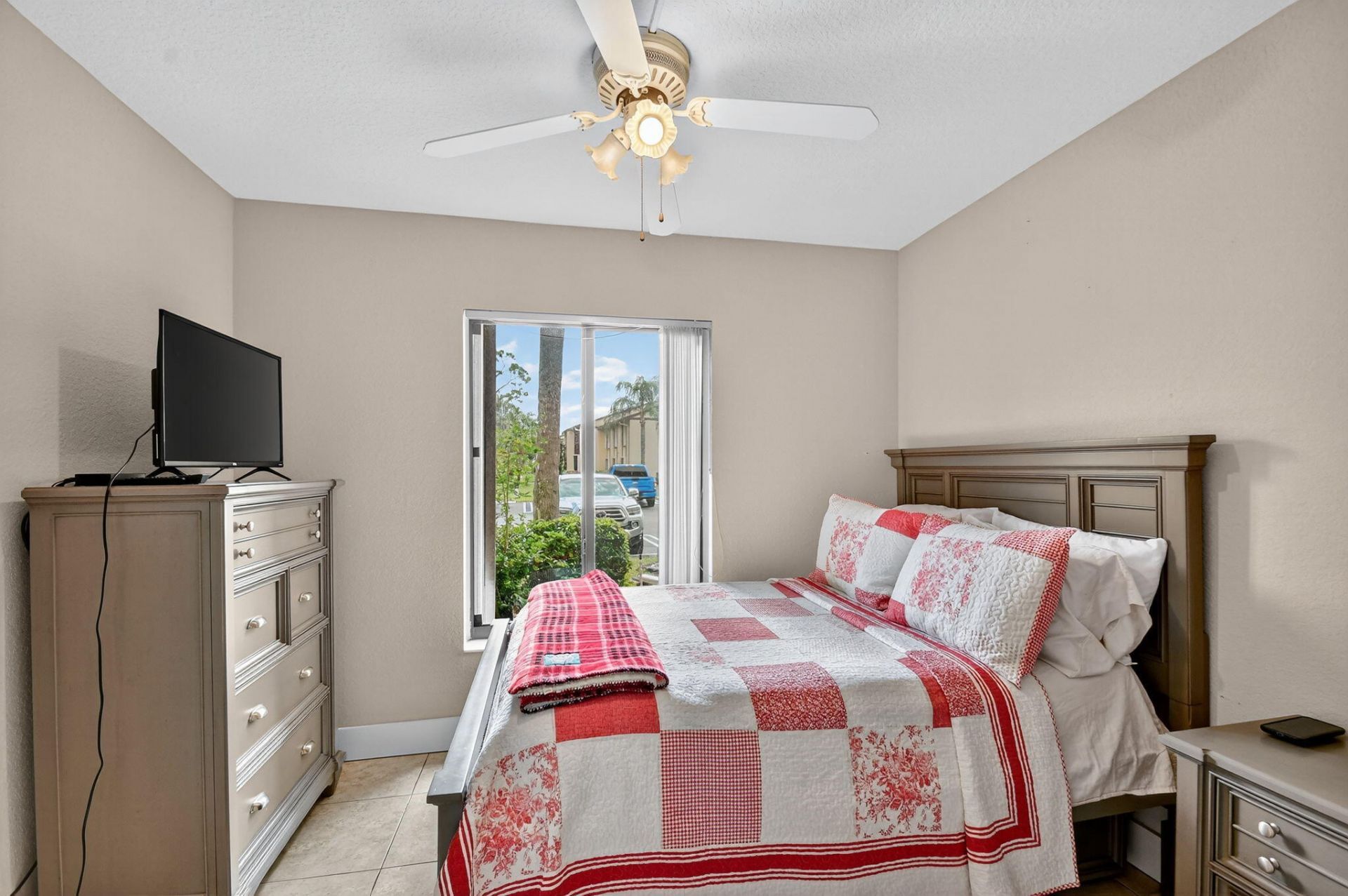 815 Sky Pine Way, Unit B1, Greenacres, FL 33415 Photo