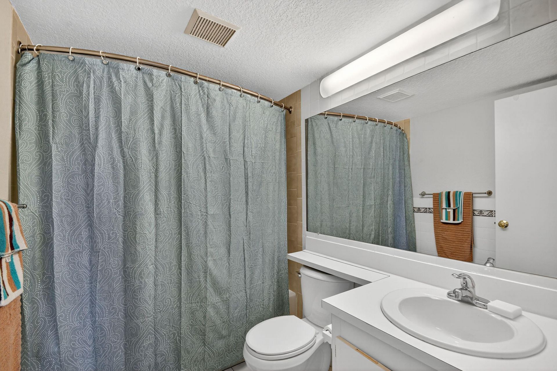 815 Sky Pine Way, Unit B1, Greenacres, FL 33415 Photo