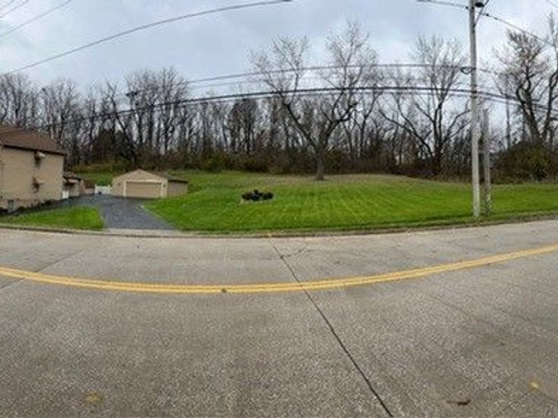 353 Division Street, Youngstown, OH 44509 Photo 3