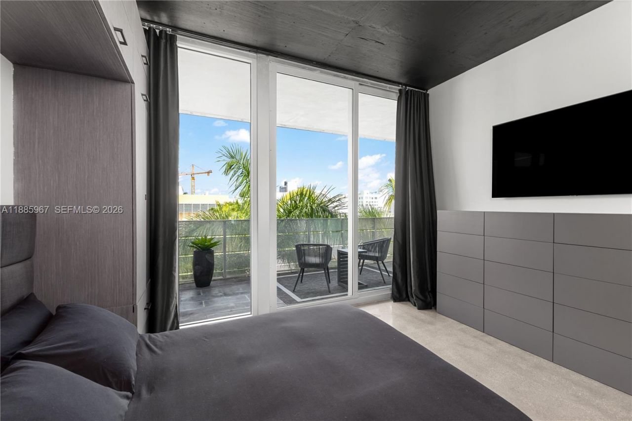 1700 Meridian Ave, Unit 501, Miami Beach, FL 33139 Photo