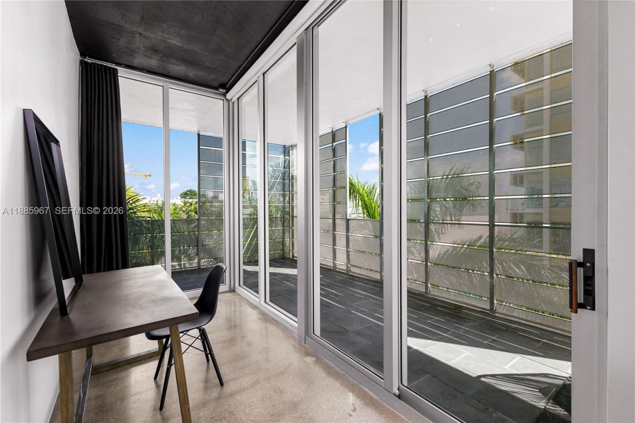 1700 Meridian Ave, Unit 501, Miami Beach, FL 33139 Photo