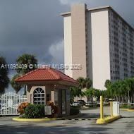 400 Kings Point Dr, Unit 328, Sunny Isles Beach, FL 33160 Photo