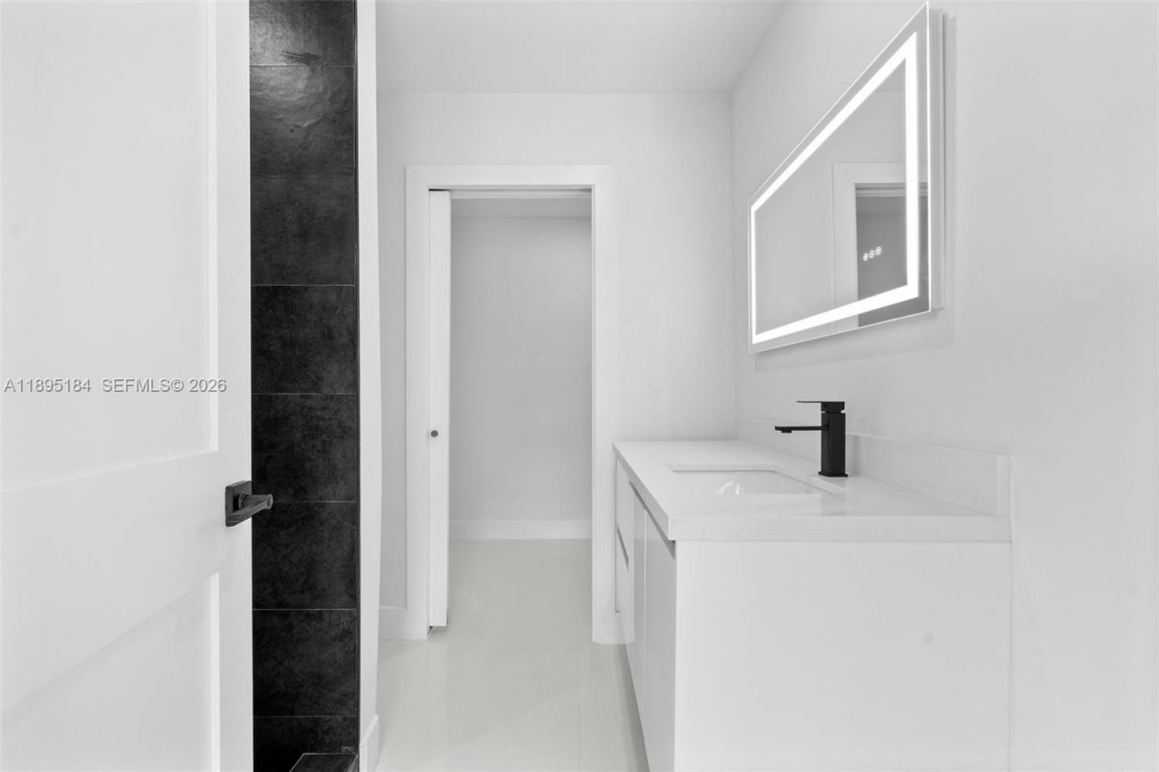 2940 SW 12th St, Miami, FL 33135 Photo