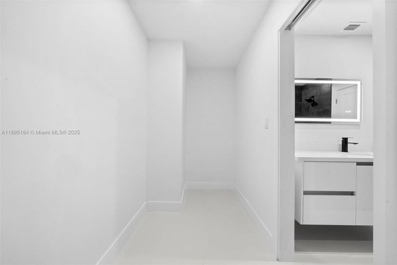 2940 SW 12th St, Miami, FL 33135 Photo