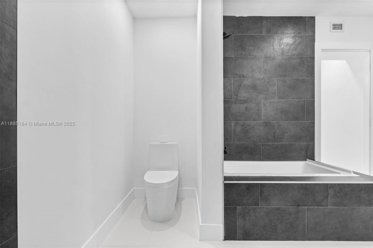 2940 SW 12th St, Miami, FL 33135 Photo