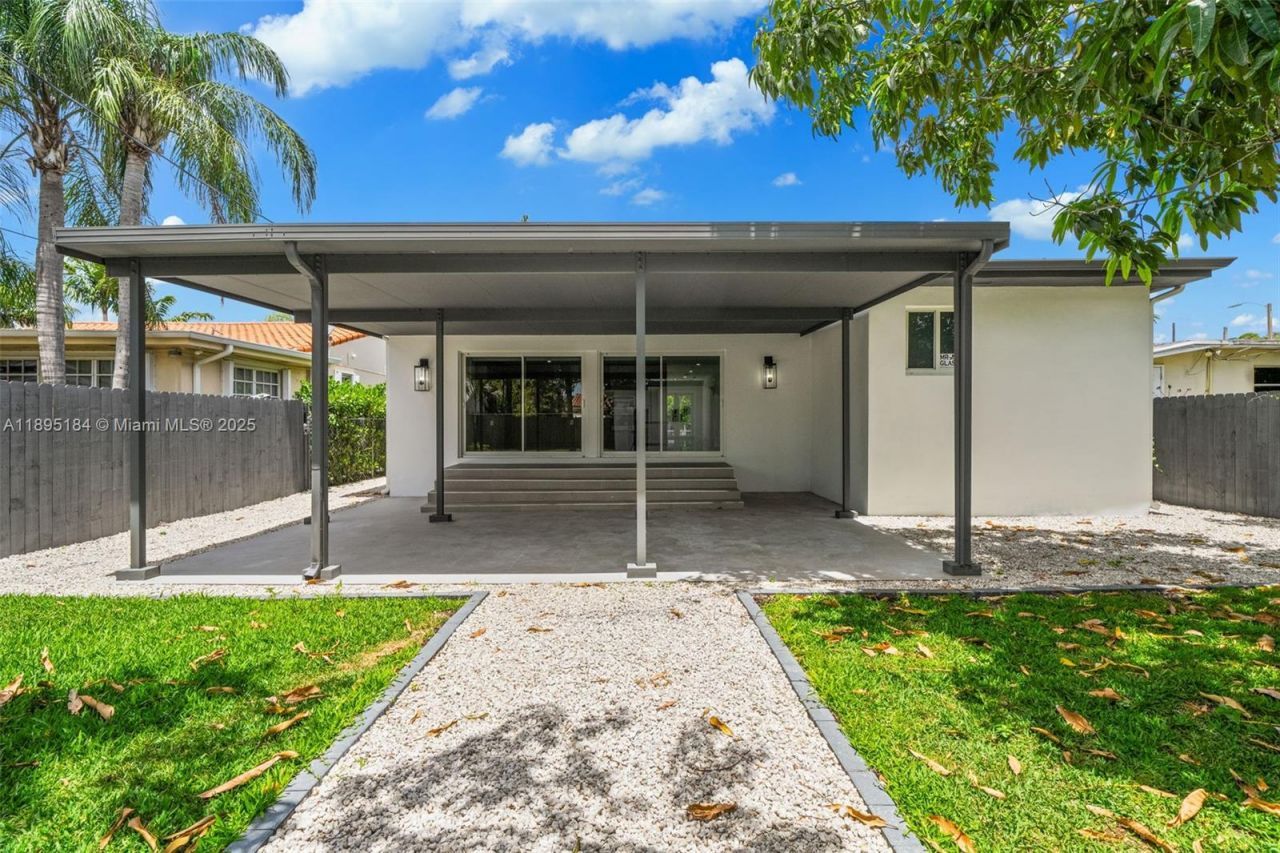 2940 SW 12th St, Miami, FL 33135 Photo