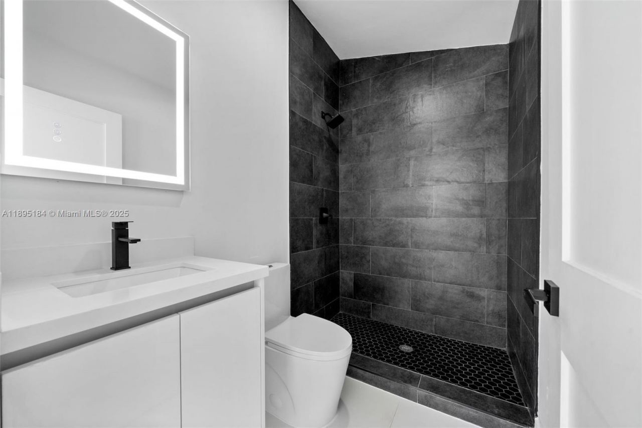 2940 SW 12th St, Miami, FL 33135 Photo