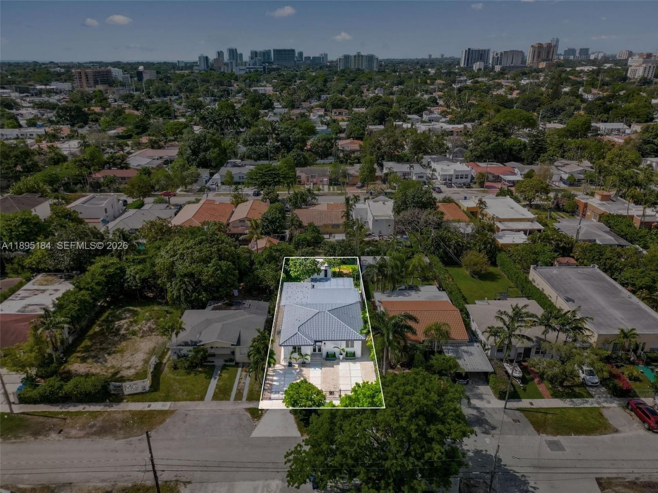 2940 SW 12th St, Miami, FL 33135 Photo