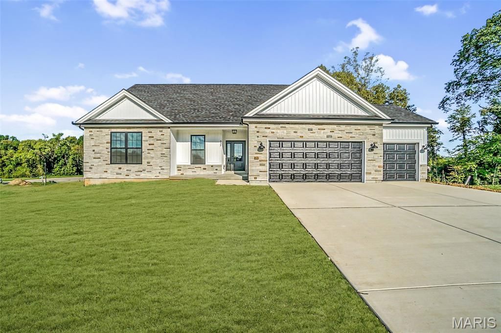 2392 Fiddlers Close Road, Washington, MO 63090 Main Photo