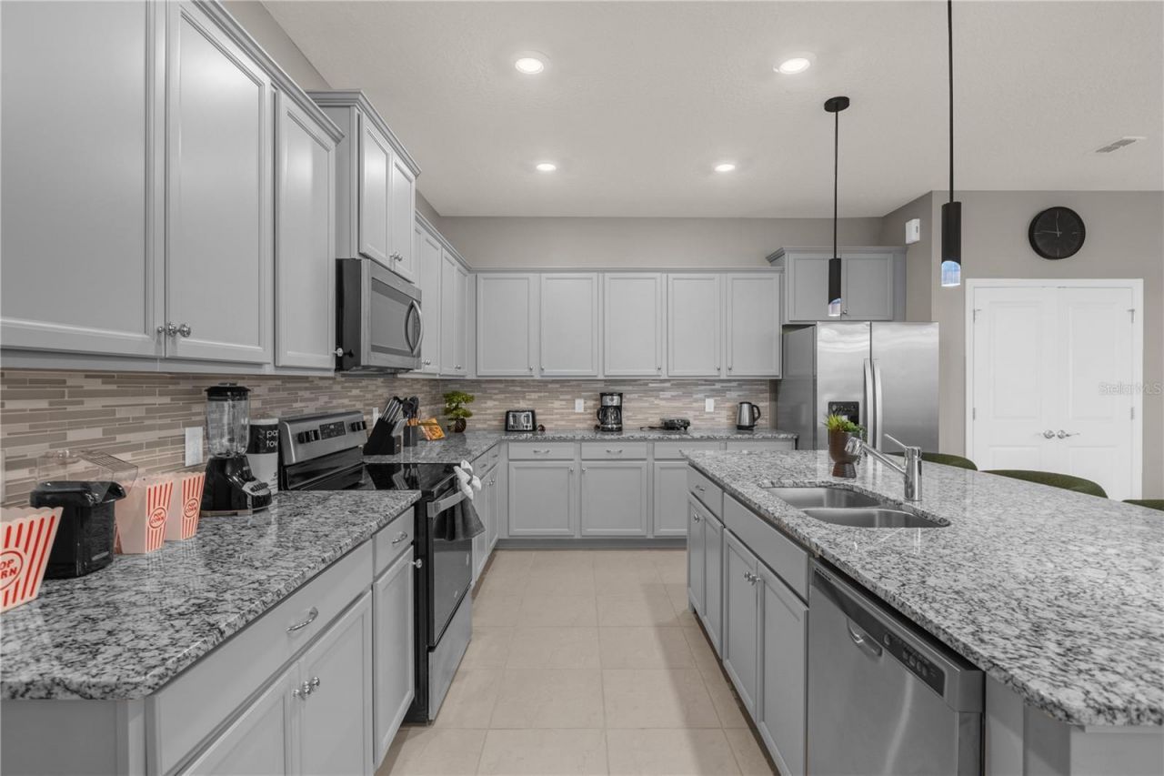 3048 Mahalo Drive, Davenport, FL 33897 Photo