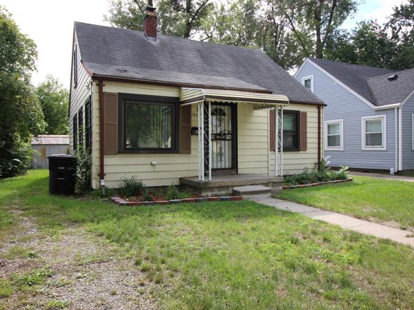 28951 Powers Street, Westland, MI 48186