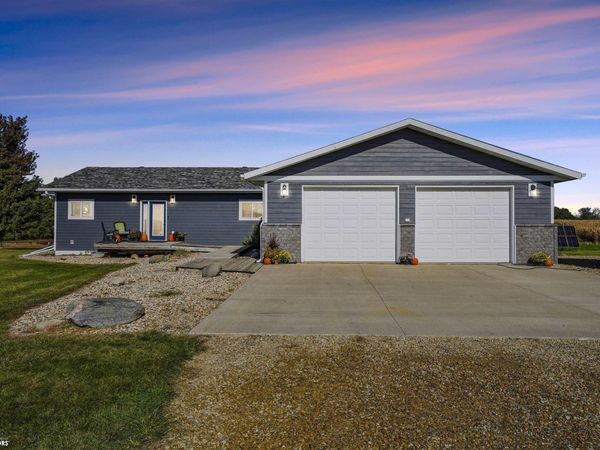 1967 140th Street, Liscomb, IA 50148