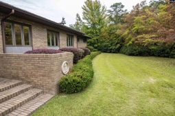 2119 Cherry Laurel Drive photo 4