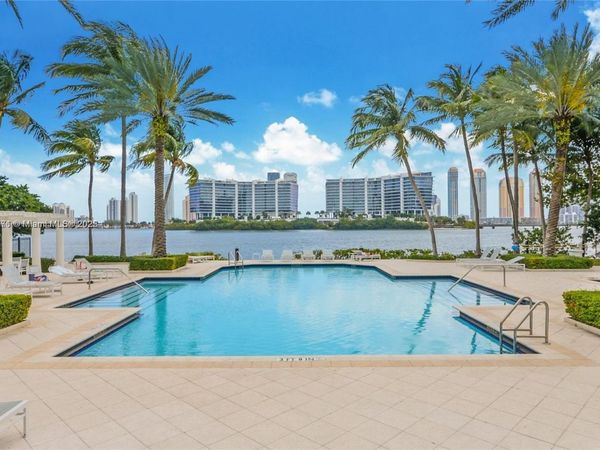 3145 NE 184th St, Unit 5303, Aventura, FL 33160