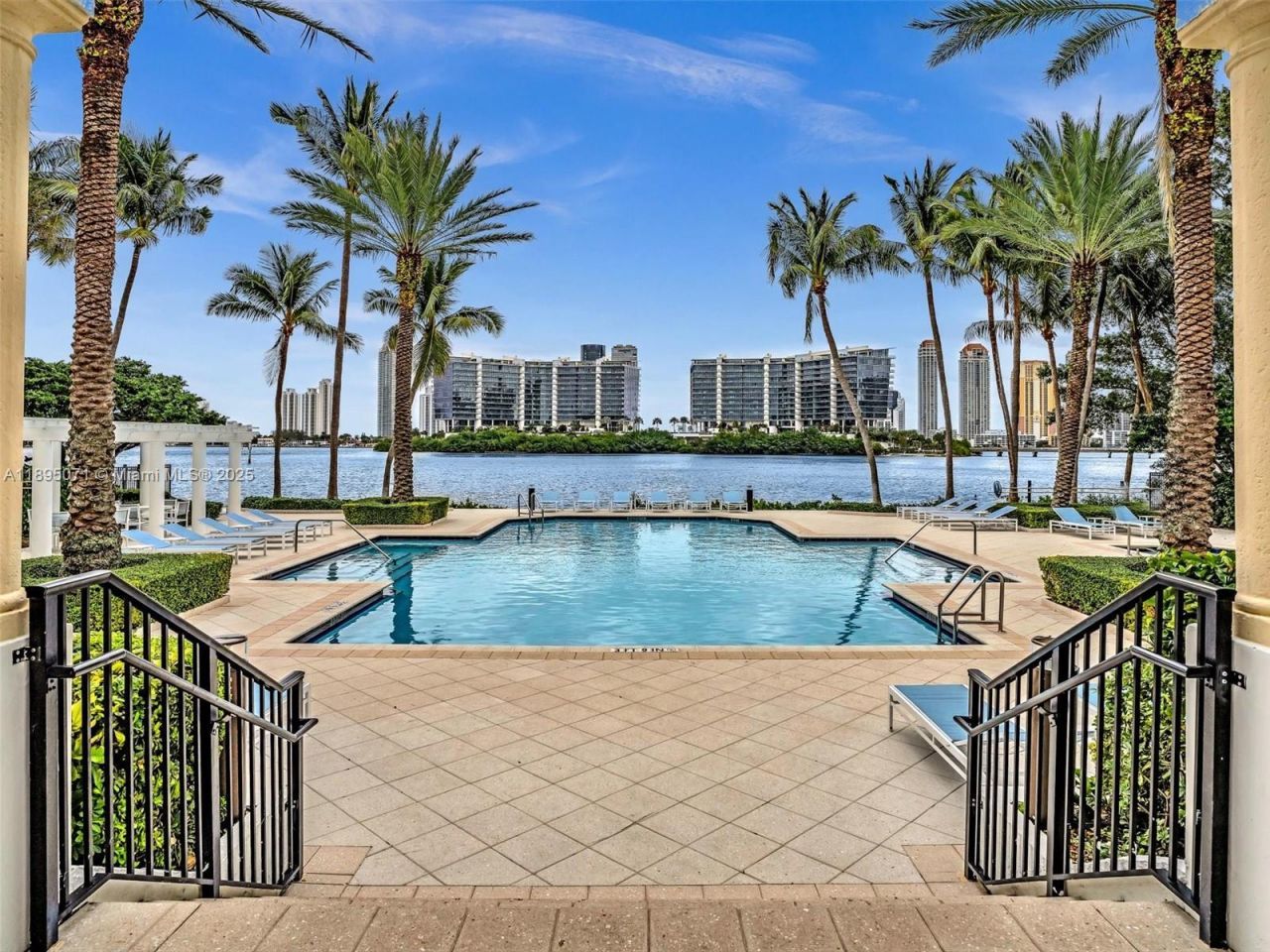 3145 NE 184th St, Unit 5303, Aventura, FL 33160 Photo