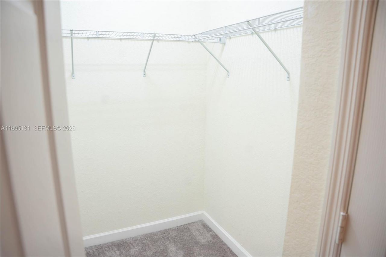 11091 W 32nd Ln, Hialeah, FL 33018 Photo