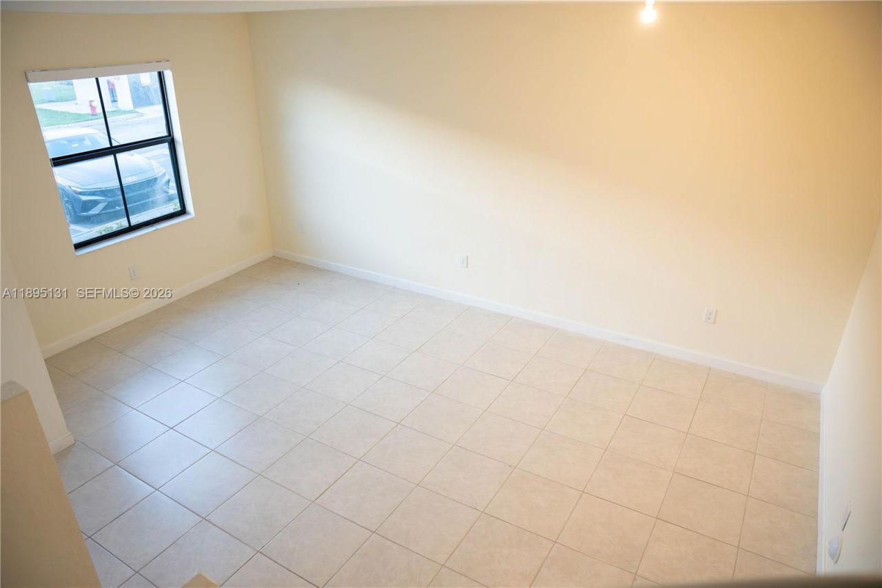 11091 W 32nd Ln, Hialeah, FL 33018 Photo