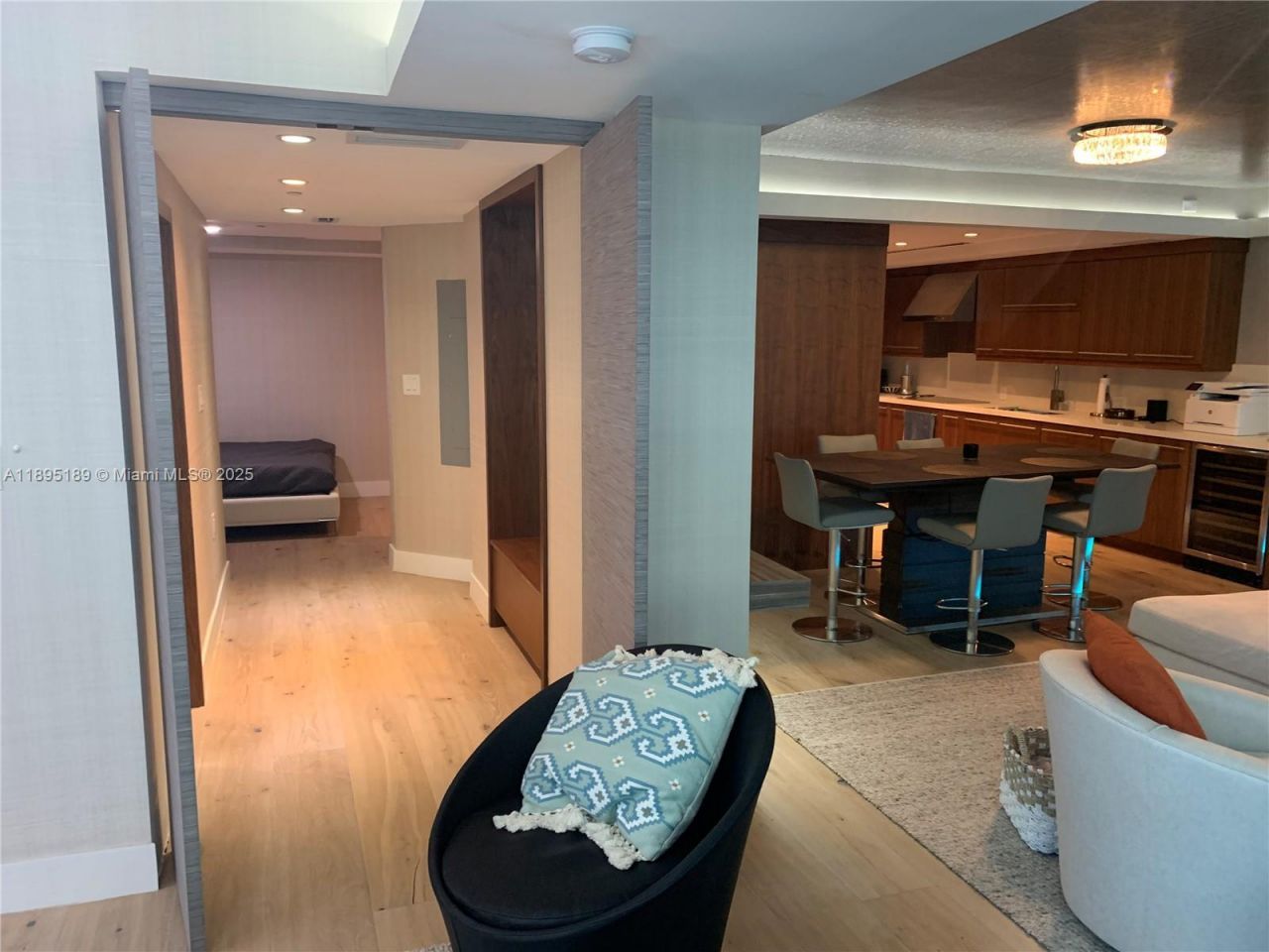 9401 Collins Ave, Unit 305, Surfside, FL 33154 Photo