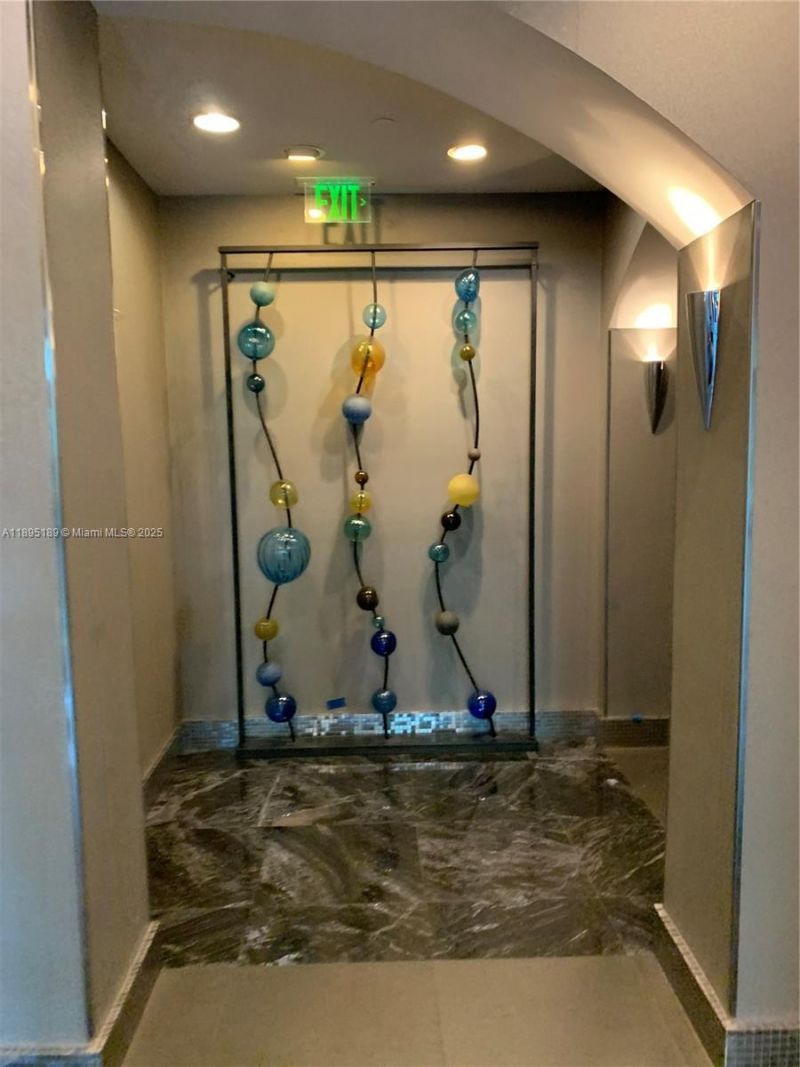 9401 Collins Ave, Unit 305, Surfside, FL 33154 Photo