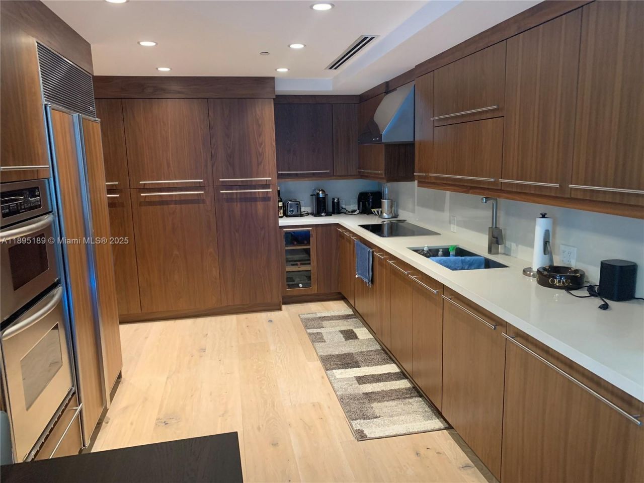 9401 Collins Ave, Unit 305, Surfside, FL 33154 Photo