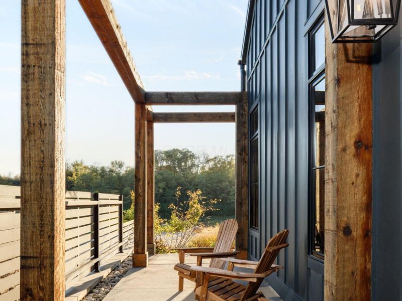 2342 Quarry Trails Drive, Columbus, OH 43228 Photo 9